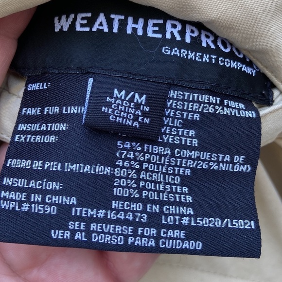 Weatherproof reversible faux fur/tan vest - Picture 3 of 3